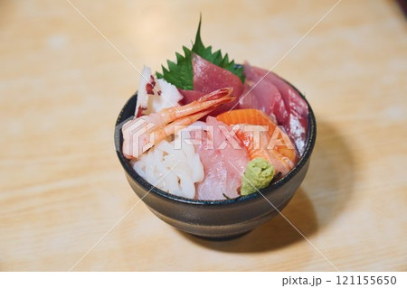 海鮮丼 121155650