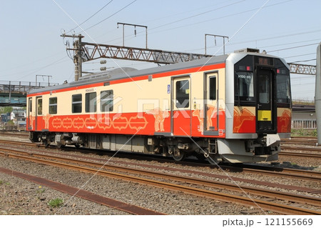 観光列車兼用車両　ラッピング車両　H100-85　H100　DECMO　デクモ 121155669