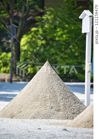 上賀茂神社の立砂 上賀茂神社の立砂 121156470