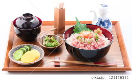 ネギトロ丼 （ まぐろのたたき丼 ） 121156553