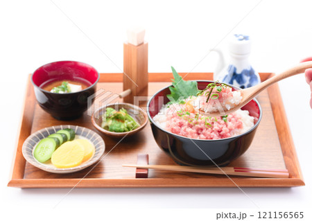 ネギトロ丼 ( まぐろのたたき丼 ) ネギトロ丼 ( まぐろのたたき丼 ) 121156565
