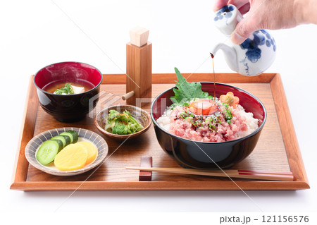 ネギトロ丼 ( まぐろのたたき丼 ) ネギトロ丼 ( まぐろのたたき丼 ) 121156576