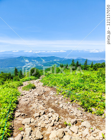 夏の四阿山・根子岳登山(中尾根コース:北アルプス方面の眺め) 夏の四阿山・根子岳登山(中尾根コース:北アルプス方面の眺め) 121157050