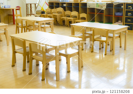 誰もいない教室 121158208