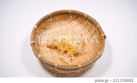 白い乾燥きくらげ 121158882