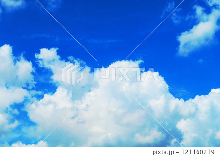 2024年8月の青空と白雲の美しい風景 2024年8月の青空と白雲の美しい風景 121160219