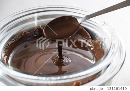 ハイカカオチョコレートのテンパリング 121161419