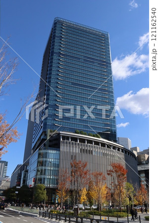 大阪駅　梅田　オフィスビル　グラングリーン大阪　デートスポット　大阪関西万博　グランフロント大阪 121162540