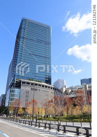 大阪駅　梅田　オフィスビル　グラングリーン大阪　デートスポット　大阪関西万博　グランフロント大阪 121162546