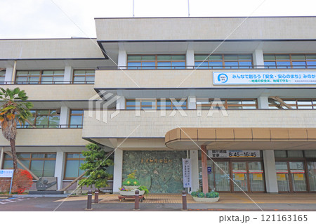 岐阜県美濃加茂市、美濃加茂市役所の風景 岐阜県美濃加茂市、美濃加茂市役所の風景 121163165