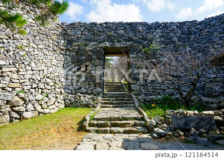 世界遺産・今帰仁城跡（沖縄県国頭郡今帰仁村） 121164514