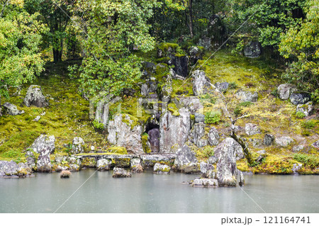 【秋の京都観光】嵐山・天龍寺の曹源池庭園【伝統の日本庭園】 121164741