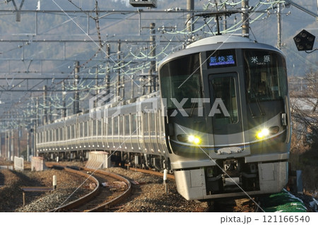 225系100番台　新快速 121166540