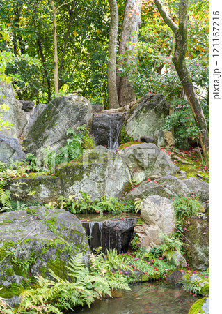 ロシア外交の歴史的会議の舞台「無鄰菴」（近代日本庭園の傑作・国の名勝指定） 121167216