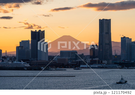 《神奈川県》横浜みなとみらいの夜景 121170492