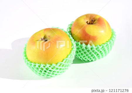 りんご（ぐんま名月） 121171276