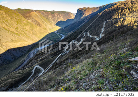Katu-Yaryk pass to the Chulyshman River valley 121175032