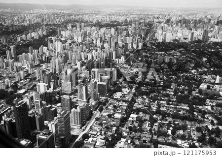 サンパウロの市街風景 空撮 ブラジル サンパウロの市街風景 空撮 ブラジル 121175953