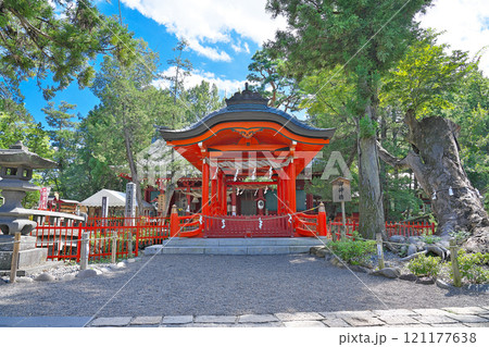 【生島足島神社】 長野県上田市下之郷中池西 【生島足島神社】 長野県上田市下之郷中池西 121177638