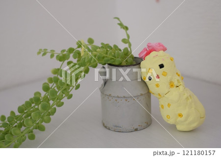 小学生が紙粘土で作ったエビフライ 121180157