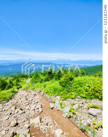 夏の四阿山・根子岳登山（中尾根コース：北アルプス方面の眺め） 121181546