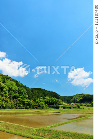 山口県 青空の田舎風景 山口県 青空の田舎風景 121187480