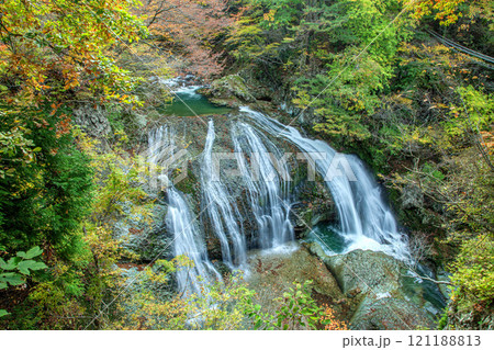 秋の関山大滝 121188813