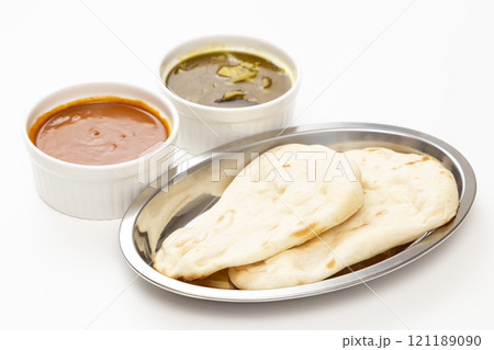 カレーとナンのランチプレート カレーとナンのランチプレート 121189090