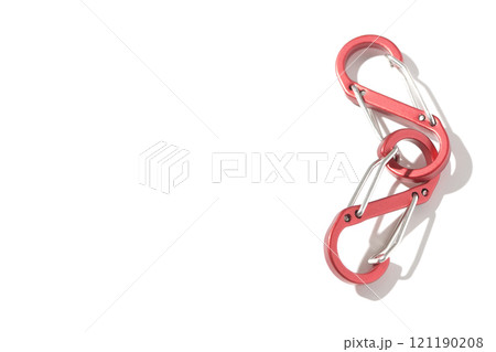 S字フック　カラビナを白背景で撮影 121190208