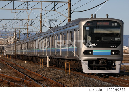 川越線を走るりんかい線 70-000形 Z2編成 川越線を走るりんかい線 70-000形 Z2編成 121190251