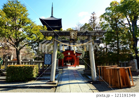 京都府　東寺・八島神社 八島社殿　京都市 南区 九条町　2022年2月 121191349