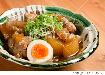 豚軟骨と大根の煮物 121193537