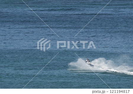 突き進む 突き進む 121194817