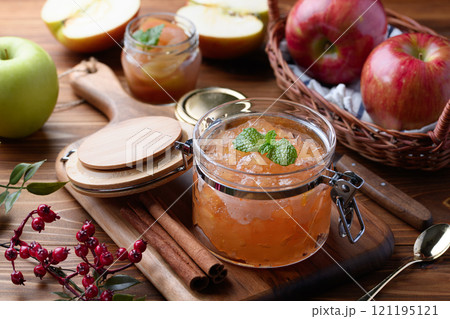 手作りの林檎ジャム 121195121