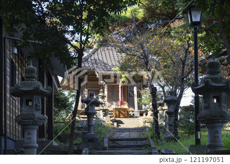 多聞山展望広場公園 毘沙門堂 多聞山展望広場公園 毘沙門堂 121197051