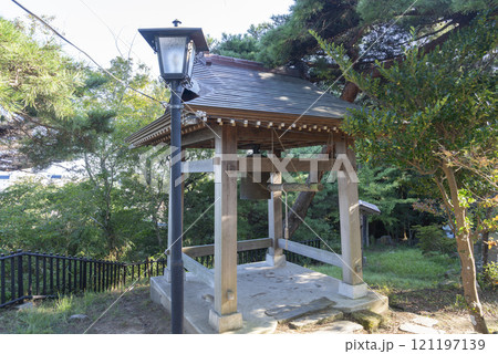 多聞山展望広場公園　鐘つき堂 121197139