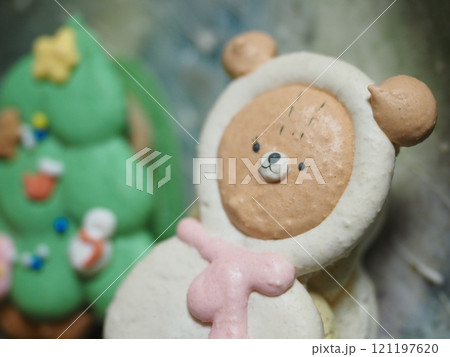 クリスマスのお菓子　洋菓子飾り　 121197620