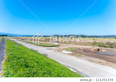 河川工事の風景 121201339