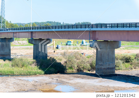 河川工事の風景 121201342