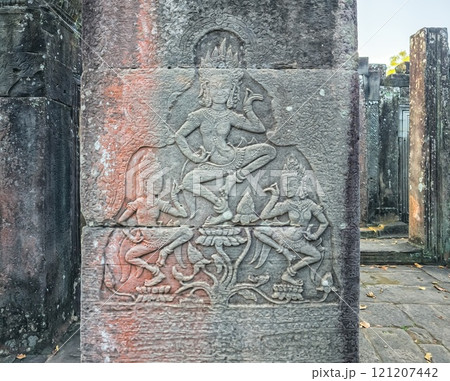 Detail scupture at the Temple of Bayon Nakhon Thom, Angkor, Siem Reap, Cambodia Detail scupture at the Temple of Bayon Nakhon Thom, Angkor, Siem Reap, Cambodia 121207442