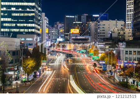 ソウル　夜の世宗大路と南大門 121212515