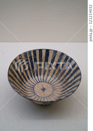 7414　白釉藍形鉢 121214032