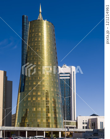カザフスタン・アスタナ　ゴールデンタワー / Golden Towers, Astana, KZ 121214961