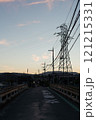 夕暮れ送電線 121215331