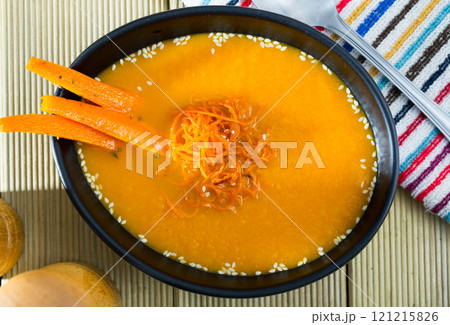 Carrot soup 121215826