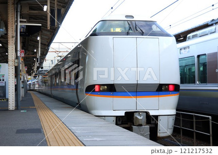 【JR西日本】683系 特急「しらさぎ」（北陸線・東海道線：米原駅） 121217532