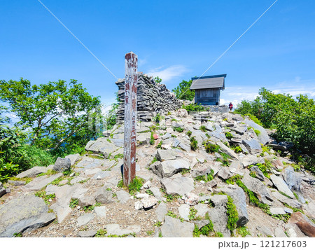 夏の四阿山・根子岳登山（四阿山山頂） 121217603