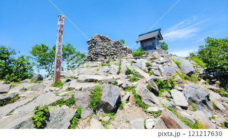 夏の四阿山・根子岳登山（四阿山山頂） 121217630