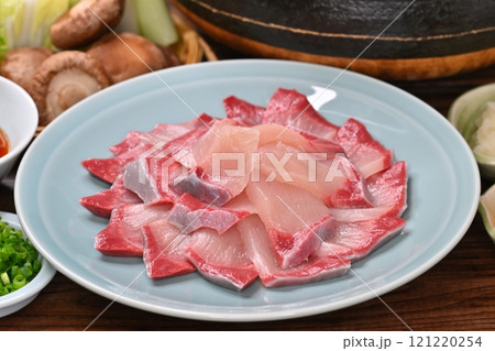 ぶりしゃぶ、ブリしゃぶ、鍋料理、土鍋、冬料理、海鮮料理、鰤しゃぶ、季節感。 ぶりしゃぶ、ブリしゃぶ、鍋料理、土鍋、冬料理、海鮮料理、鰤しゃぶ、季節感。 121220254