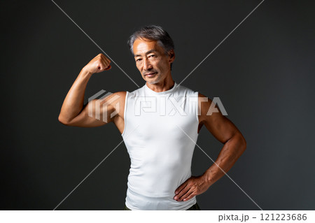 筋肉　ボディビル　男性 121223686